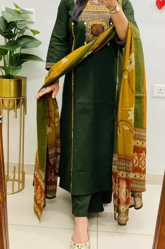 Green cotton embroidered thread work ethnic kurta set with dupatta