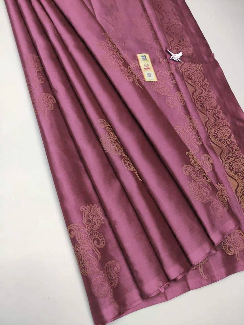 Pink silk blend jacuard work festival saree with unstitched blouse piece