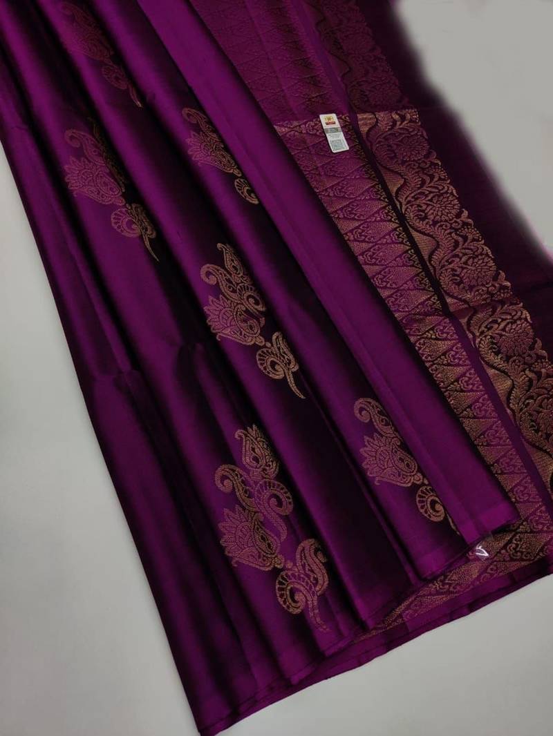 Wine silk blend jacuard work festival saree with unstitched blouse piece