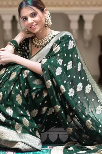 Green silk blend jacuard work festival saree with unstitched blouse piece