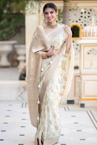 White silk blend jacuard work festival saree with unstitched blouse piece