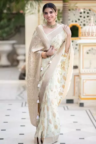 White silk blend jacuard work festival saree with unstitched blouse piece