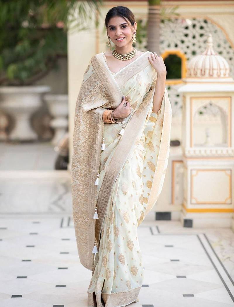 White silk blend jacuard work festival saree with unstitched blouse piece