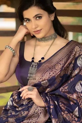 Blue silk blend jacuard work festival saree with unstitched blouse piece