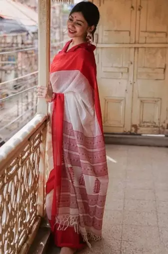 White red linen jacuard work festival saree with unstitched blouse piece