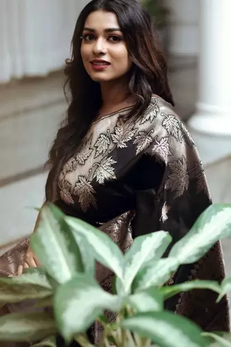 Black silk blend jacuard work festival saree with unstitched blouse piece