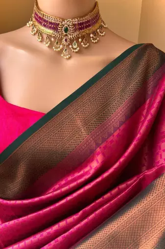 Pink silk blend jacuard work festival saree with unstitched blouse piece