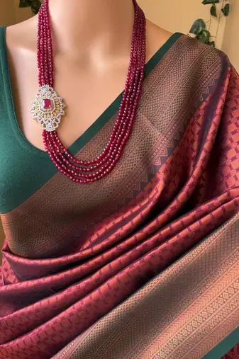 Maroon green silk blend jacuard work festival saree with unstitched blouse piece