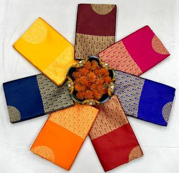 Red silk blend jacuard work festival saree with unstitched blouse piece 3