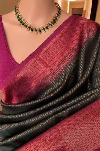 Green pink silk blend jacuard work festival saree with unstitched blouse piece