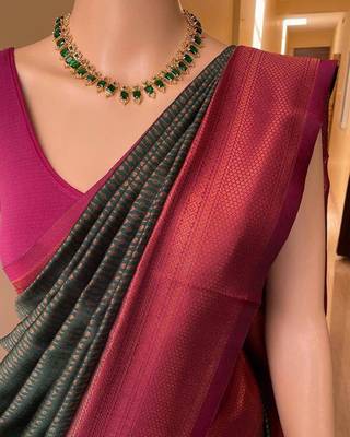 Green pink silk blend jacuard work festival saree with unstitched blouse piece 3