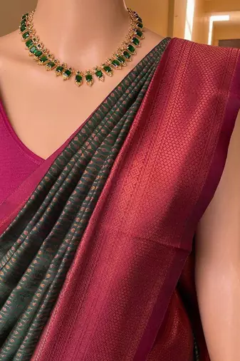 Green pink silk blend jacuard work festival saree with unstitched blouse piece