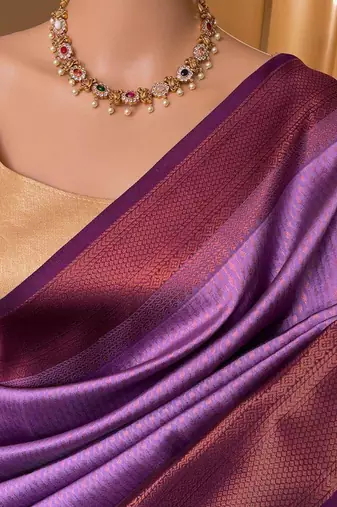 Purple silk blend jacuard work festival saree with unstitched blouse piece