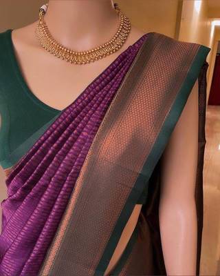 Wine green silk blend jacuard work festival saree with unstitched blouse piece 2