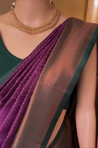 Wine green silk blend jacuard work festival saree with unstitched blouse piece