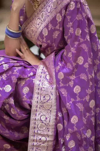 Lavender silk blend jacuard work festival saree with unstitched blouse piece