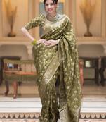 Mehendi silk blend jacuard work festival saree with unstitched blouse piece