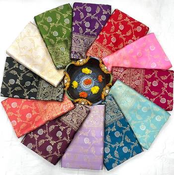 Peach silk blend jacuard work festival saree with unstitched blouse piece 3