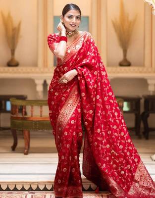 Red silk blend jacuard work festival saree with unstitched blouse piece 1