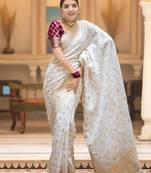 White wine silk blend jacuard work festival saree with unstitched blouse piece