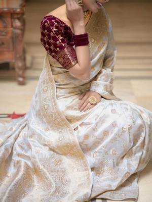 White wine silk blend jacuard work festival saree with unstitched blouse piece 2