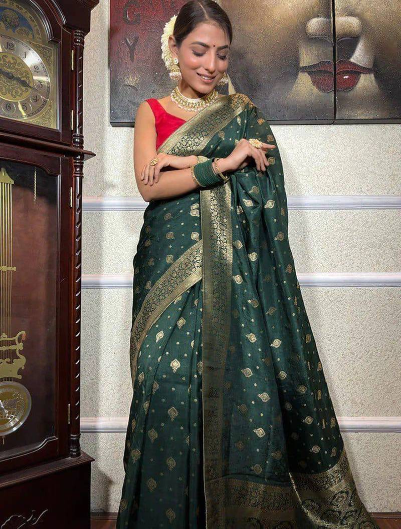 Green silk blend jacuard work festival saree with unstitched blouse piece
