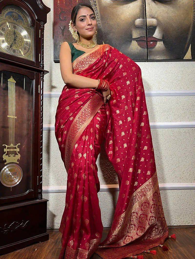 Red silk blend jacuard work festival saree with unstitched blouse piece