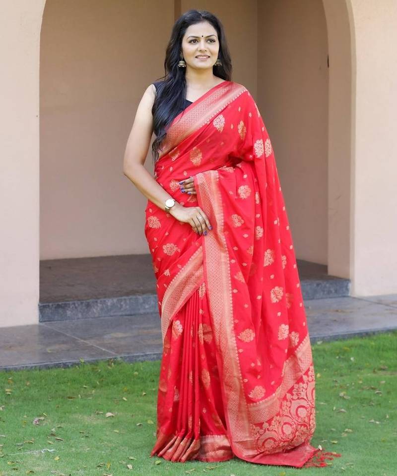 Red silk blend jacuard work festival saree with unstitched blouse piece