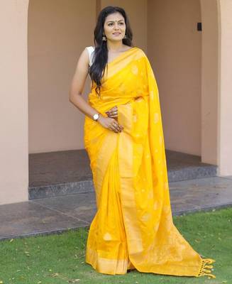 Yellow silk blend jacuard work festival saree with unstitched blouse piece 1