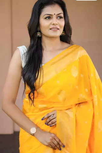 Yellow silk blend jacuard work festival saree with unstitched blouse piece