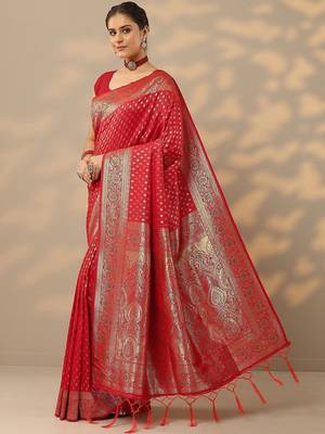 Red Embellished Banarasi Silk Blend Saree With Blouse Piece 3