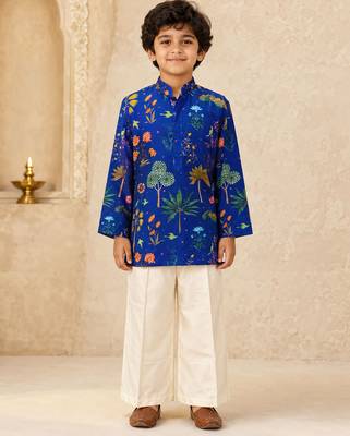 Boy's blue muslin floral print thaigh length kurta and wide leg pant 3