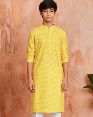 Boy's yellow cotton printed knee length kurta 1