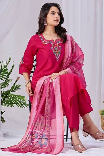 Rani pink embroidery rayon kurta with pant and duptta set