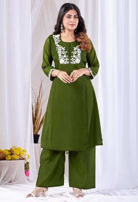 Mehendi embroidery mul cotton kurta with plazzo and duptta set 2
