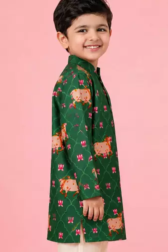 Boy's green rayon digital print knee length kurta