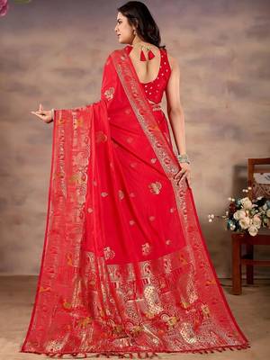 Ethnic Motifs Zari Silk Blend Heavy Work Banarasi Saree 2