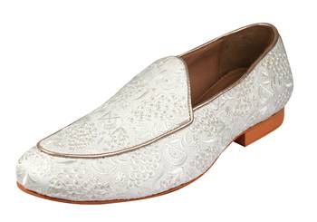 men's fabric material all over embroidered white juttis & mojries for wedding party occasion 1