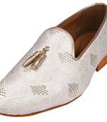 men's white colour fabric material slip-on ethnic shoes for men for weeding party occasion
