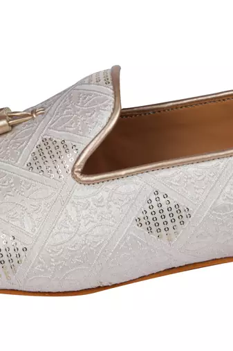men's white colour fabric material slip-on ethnic shoes for men for weeding party occasion