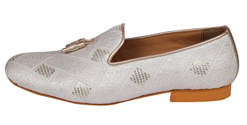 men's white colour fabric material slip-on ethnic shoes for men for weeding party occasion