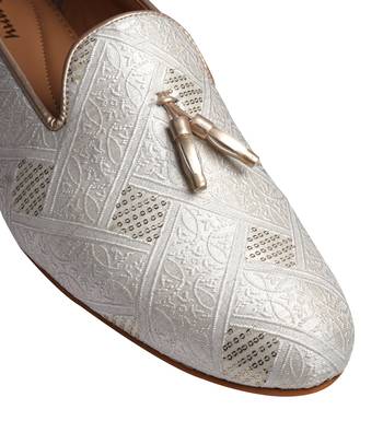 men's white colour fabric material slip-on ethnic shoes for men for weeding party occasion 3