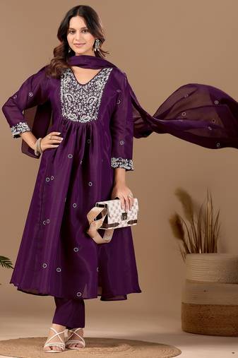 Wine embroidery mul chanderi kurta with pant and duptta set