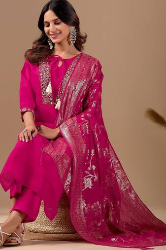 Rani pink embroidery with hand work mul chanderi kurta with pant and duptta set