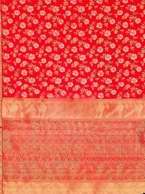 Women Floral Woven Design Zari Art Silk Banarasi Saree 5