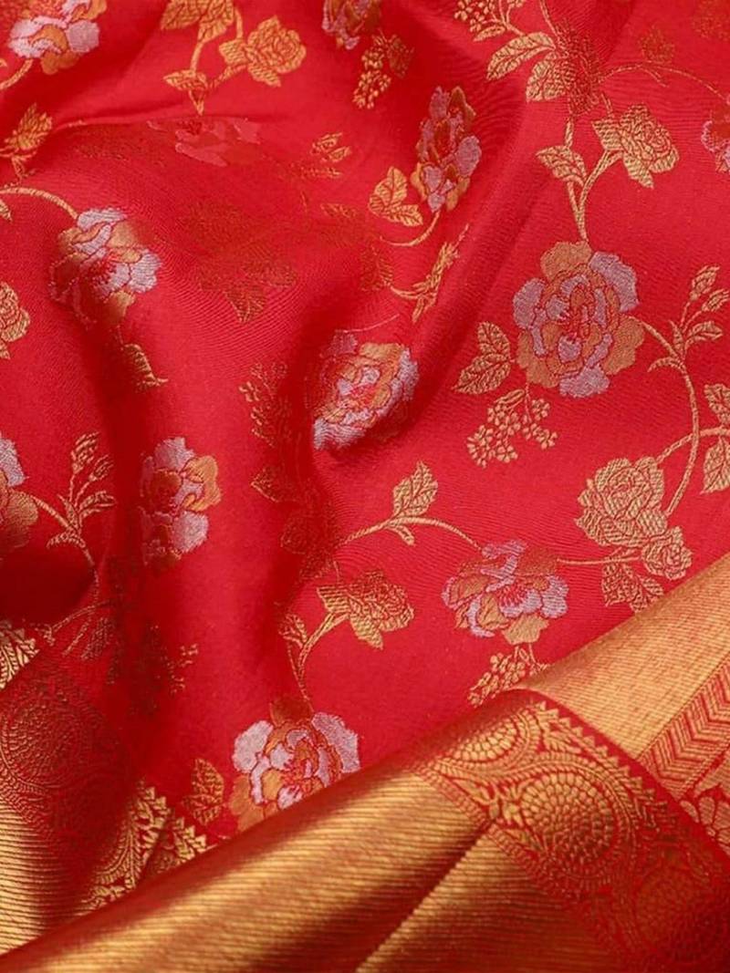 Women Floral Woven Design Zari Art Silk Banarasi Saree
