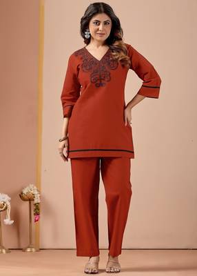 Brown embroidery cotton kurta with pant 4
