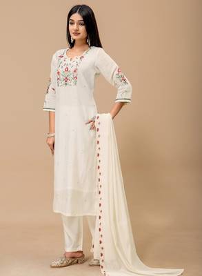 White embroidery mul cotton kurta with pant and duptta 3