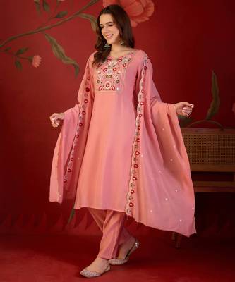 Peach heavy work kurta with pant & dupatta set 1