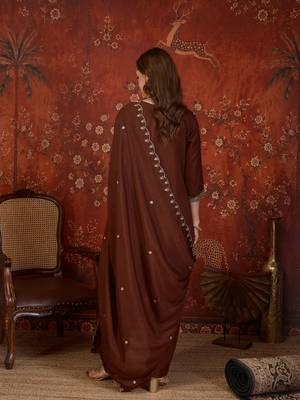 Brown embroidered kurta with farsi salwar & dupatta set 5